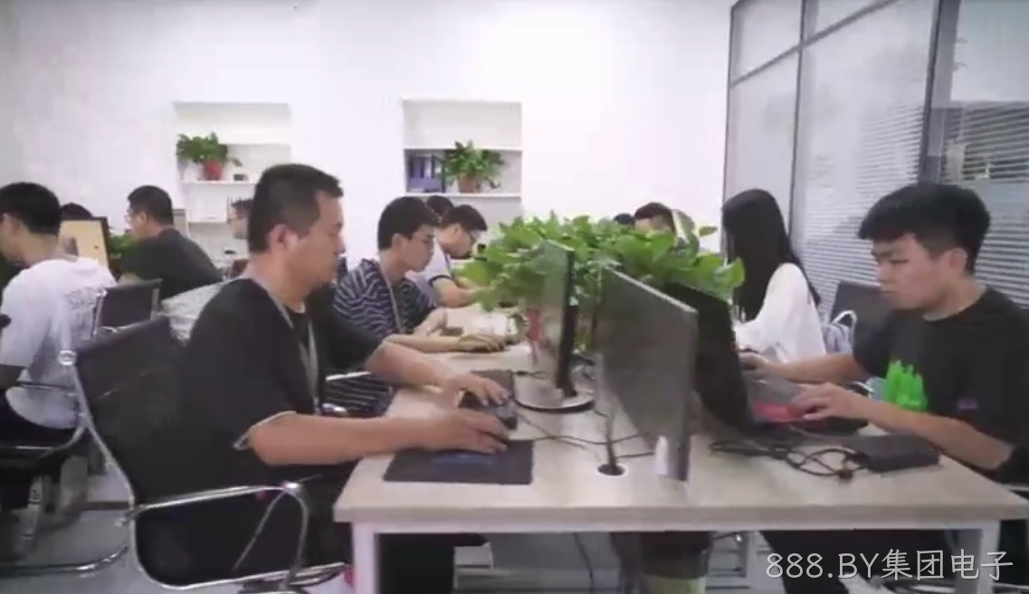 微信小程序如何做好同城本地引流？888.BY集团电子小程序开发怎样布局